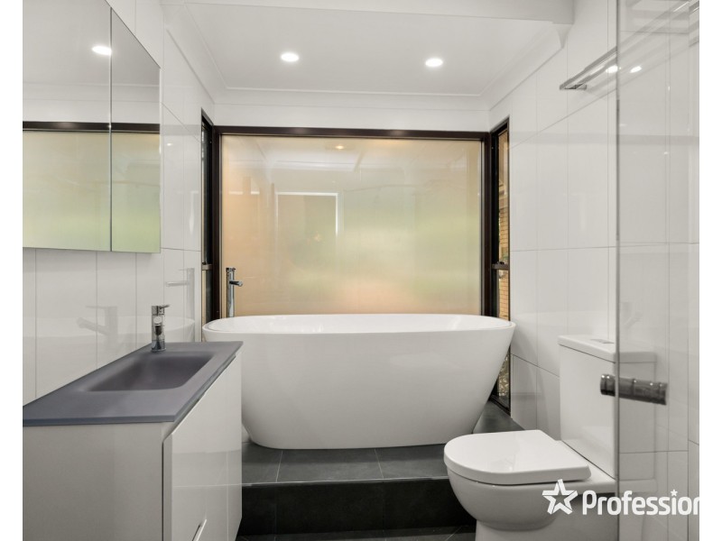 542 Spurrway Drive, West Albury NSW 2640