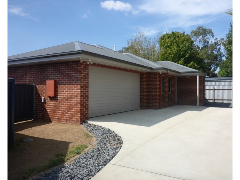 2/4 Hill Street, Wodonga VIC 3690