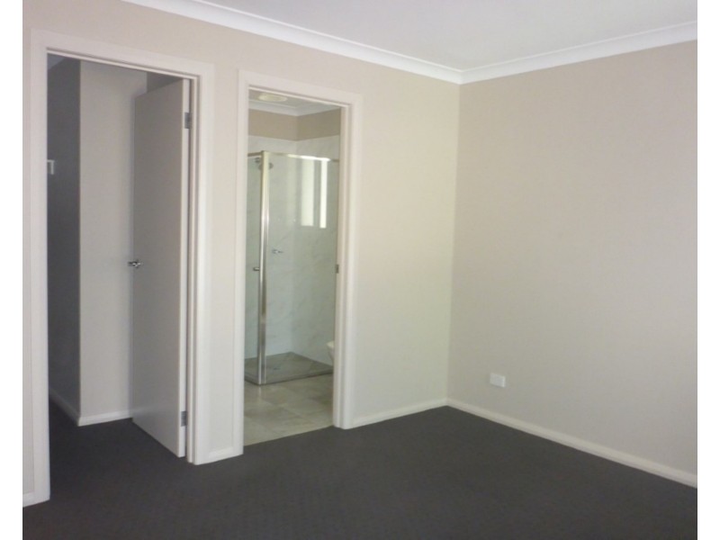2/4 Hill Street, Wodonga VIC 3690
