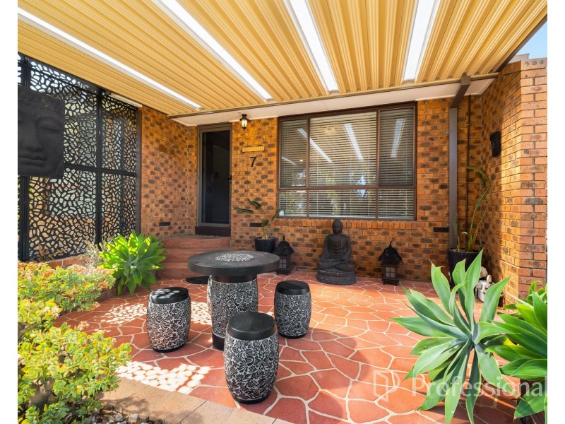 7 Mallee Court, Thurgoona NSW 2640