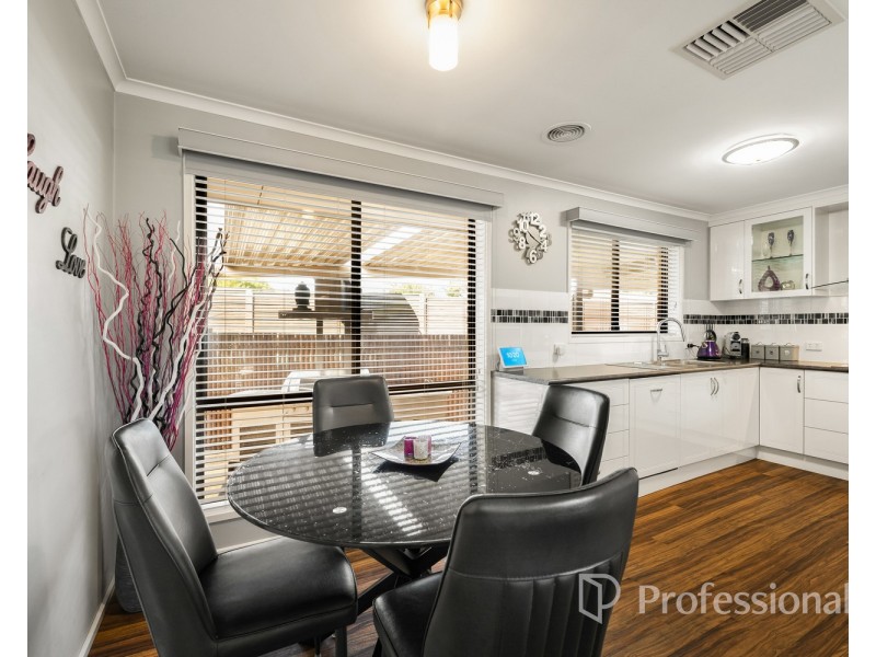 7 Mallee Court, Thurgoona NSW 2640