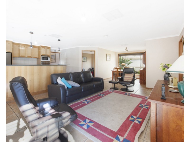 42 Willoughby Avenue, Wodonga VIC 3690