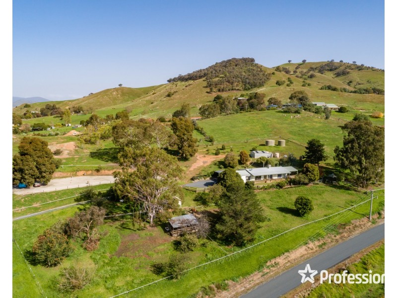 2 Dyring Street, Bethanga VIC 3691