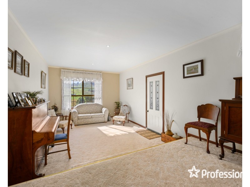 2 Dyring Street, Bethanga VIC 3691