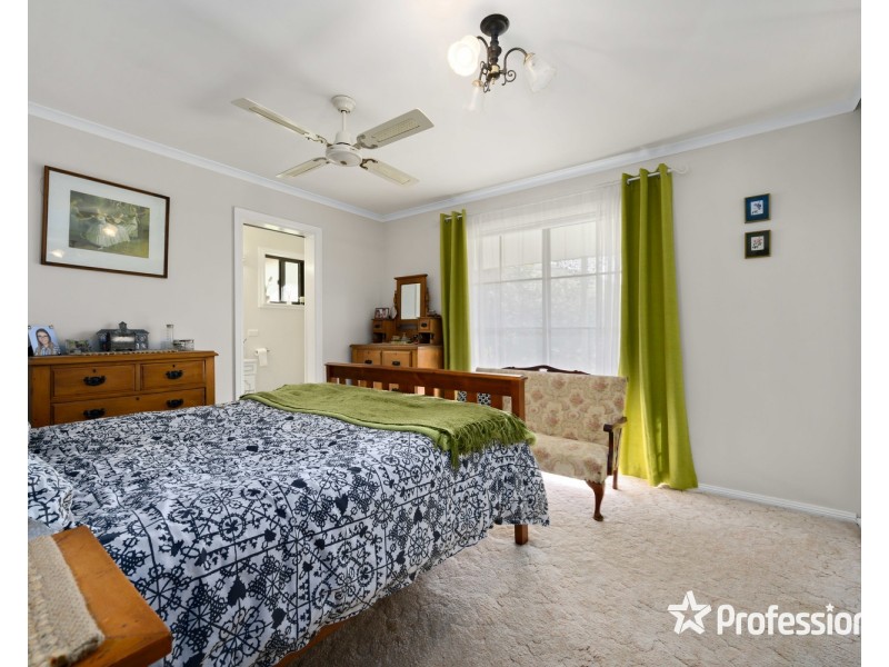 2 Dyring Street, Bethanga VIC 3691