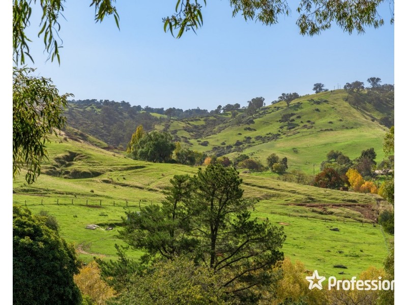 2 Dyring Street, Bethanga VIC 3691