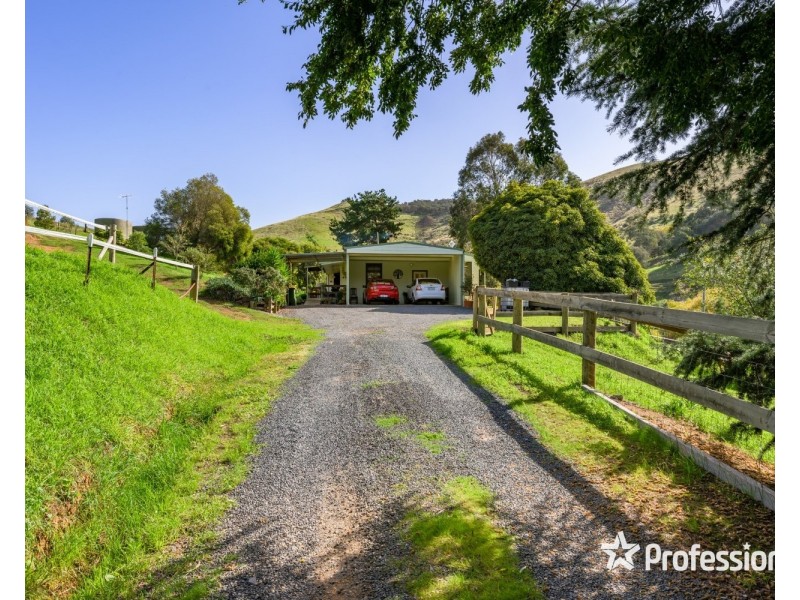 2 Dyring Street, Bethanga VIC 3691