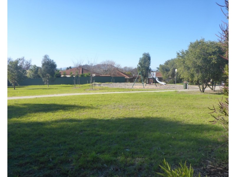 3/8 Page Court, Wodonga VIC 3690