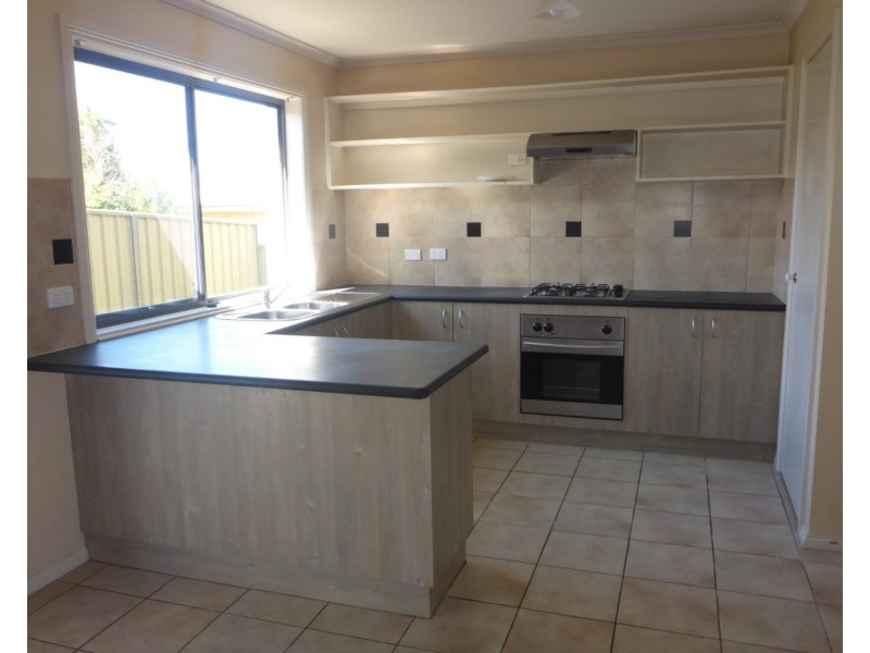 2/72 Nightingale Avenue, Wodonga VIC 3690