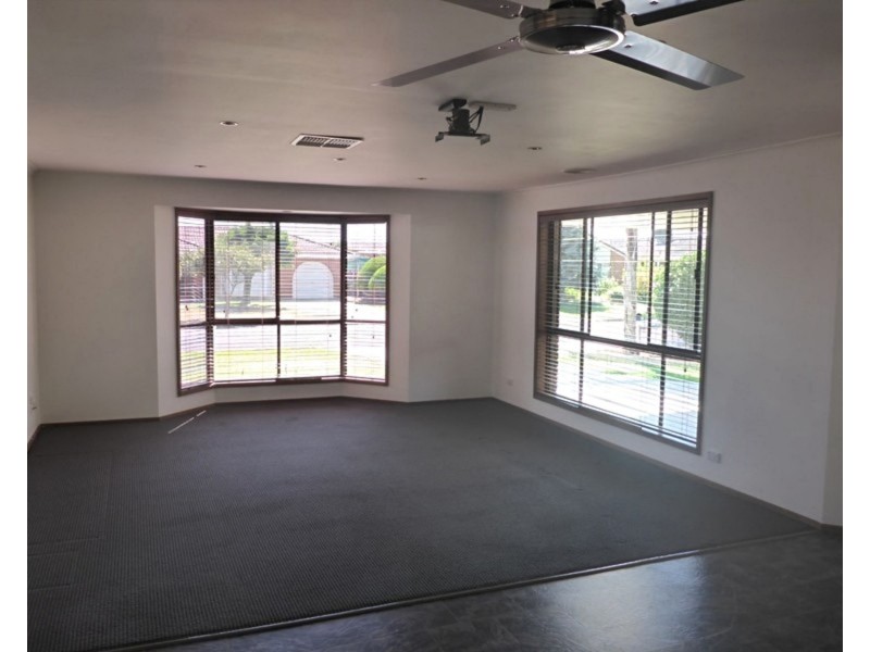 2 Lachlan Court, Wodonga VIC 3690