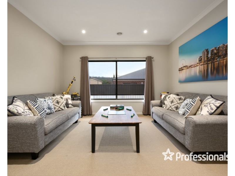 9 Silky Oak Avenue, Wodonga VIC 3690