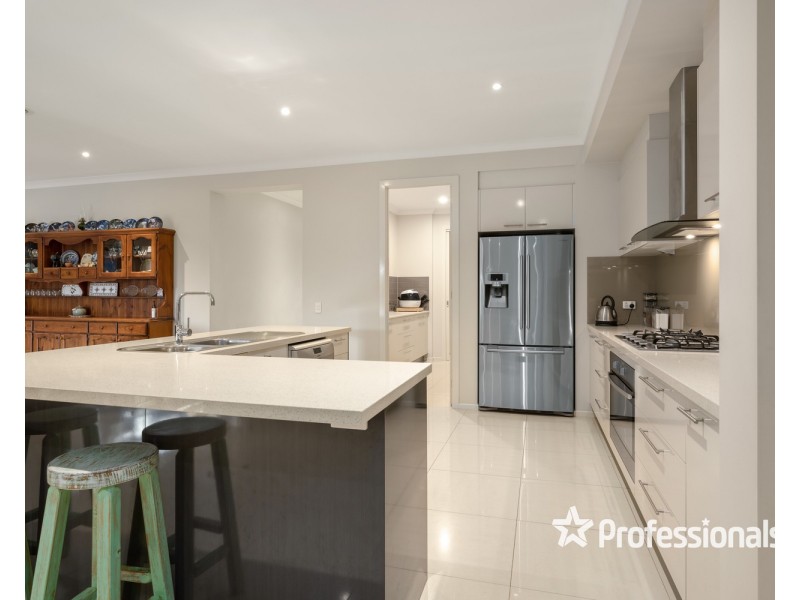 9 Silky Oak Avenue, Wodonga VIC 3690