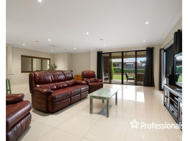 9 Silky Oak Avenue, Wodonga VIC 3690