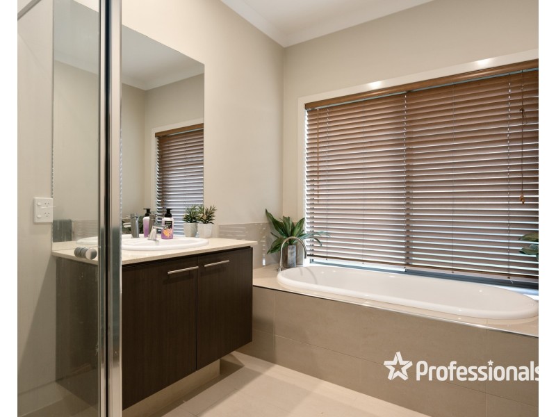 9 Silky Oak Avenue, Wodonga VIC 3690