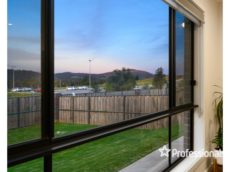 32 Baltimore Avenue, Hamilton Valley NSW 2641