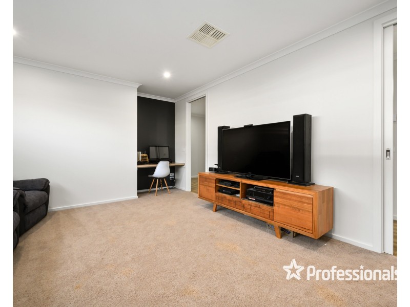 32 Baltimore Avenue, Hamilton Valley NSW 2641