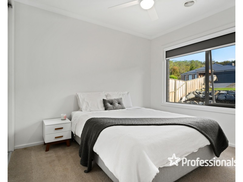 32 Baltimore Avenue, Hamilton Valley NSW 2641