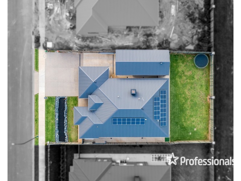 32 Baltimore Avenue, Hamilton Valley NSW 2641