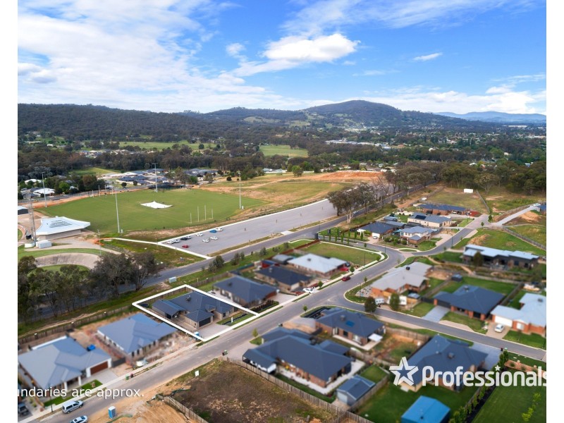 32 Baltimore Avenue, Hamilton Valley NSW 2641