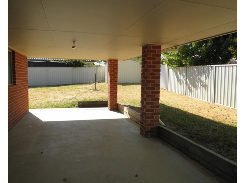 5 Shannon Avenue, Wodonga VIC 3690