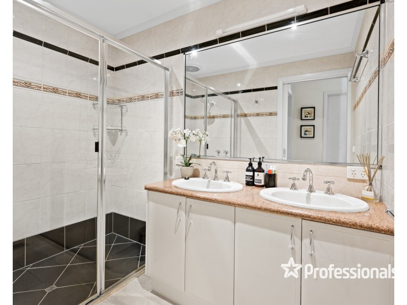 9 Holmes Court, Wodonga VIC 3690