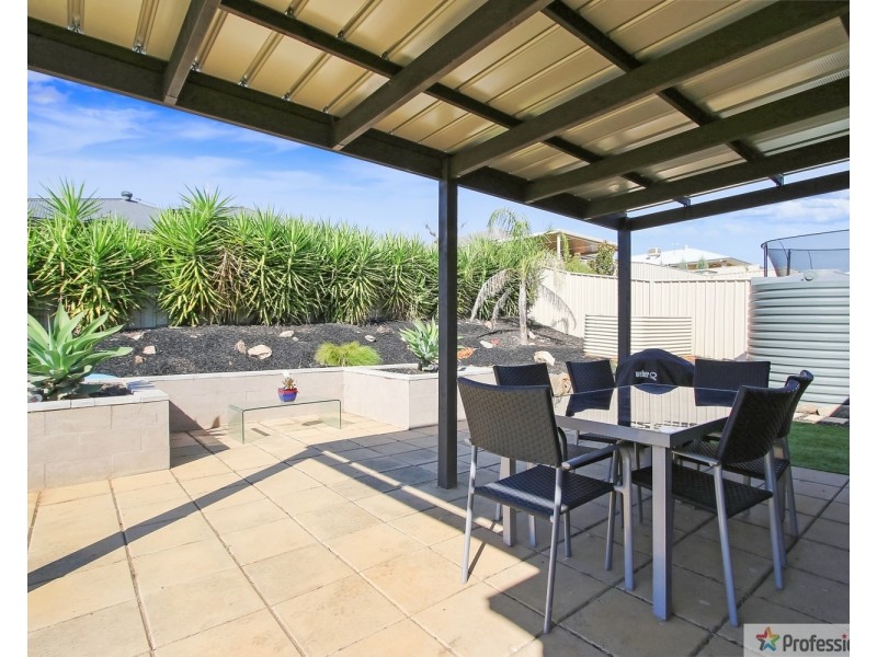 33 Victoria Cross Parade, Wodonga VIC 3690