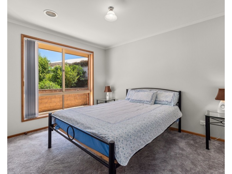 17 Falcon Circuit, Wodonga VIC 3690