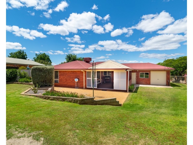 17 Falcon Circuit, Wodonga VIC 3690
