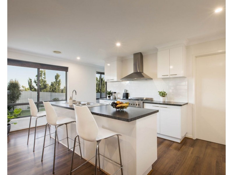 13 Toy Court, Wodonga VIC 3690