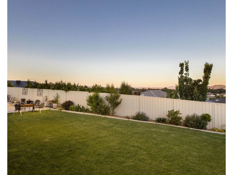 13 Toy Court, Wodonga VIC 3690