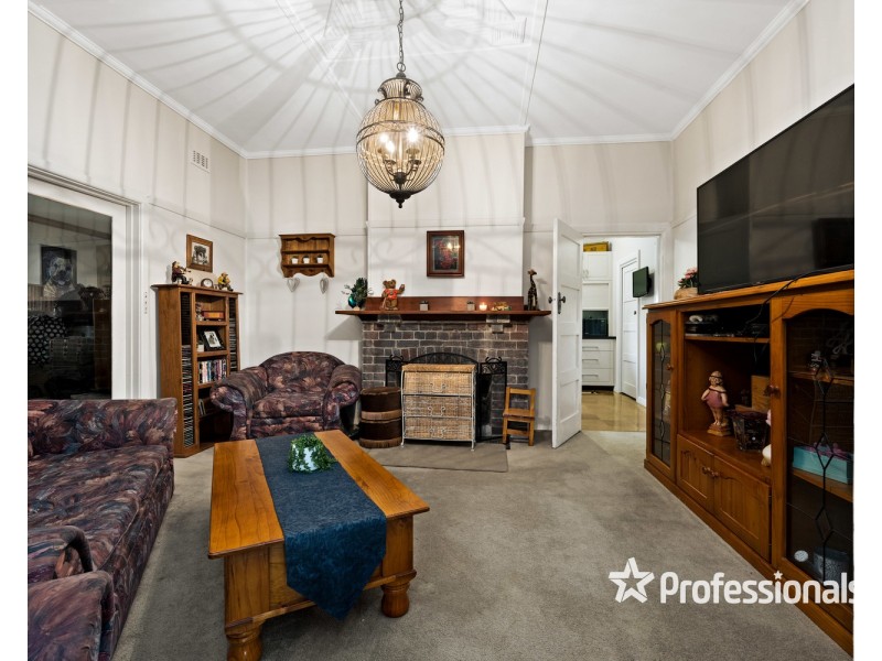 13 Birdwood Street, Corowa NSW 2646