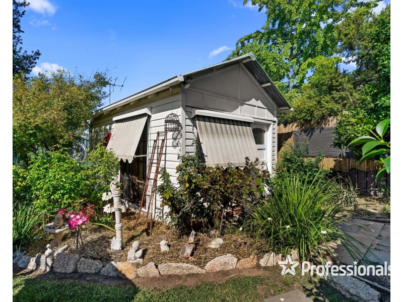 13 Birdwood Street, Corowa NSW 2646