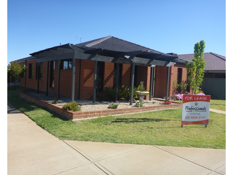 54 Victoria Cross Parade, Wodonga VIC 3690