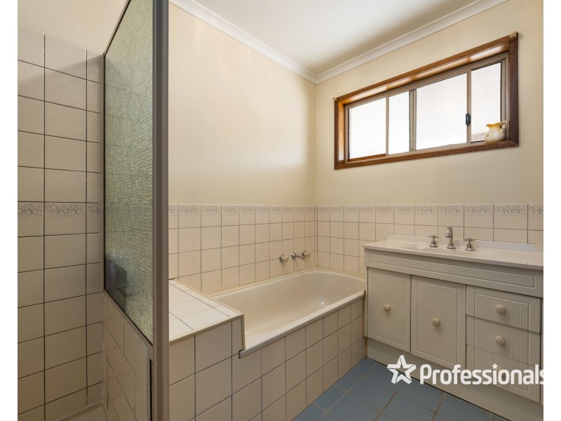 11 Edinburgh Circuit, Wodonga VIC 3690