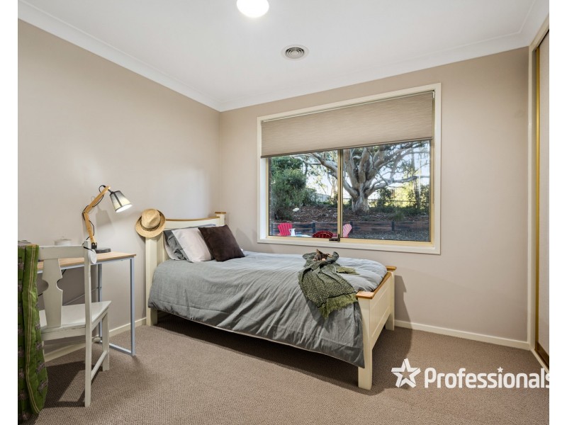 13 Stenzel Crescent, Baranduda VIC 3691