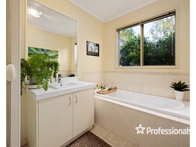 2 Sunningdale Street, Wodonga VIC 3690