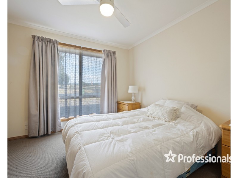2/538 Kotthoff Street, Lavington NSW 2641