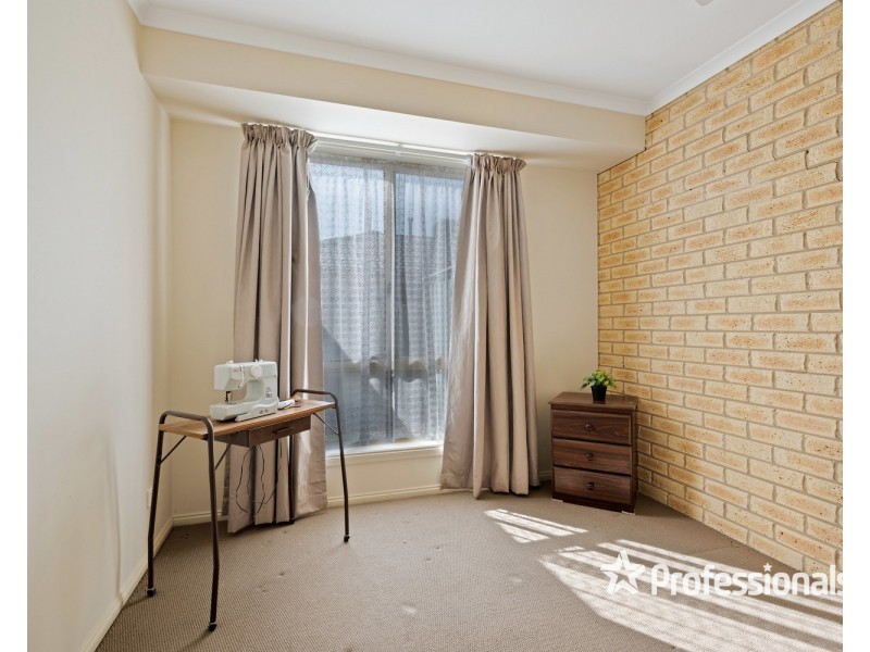 2/538 Kotthoff Street, Lavington NSW 2641