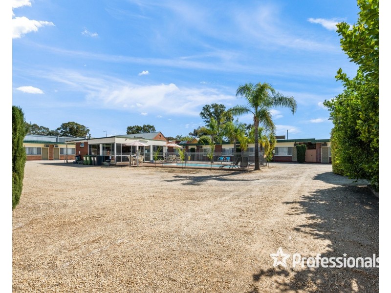 69-73 Riesling Street, Corowa NSW 2646