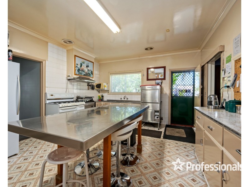 69-73 Riesling Street, Corowa NSW 2646