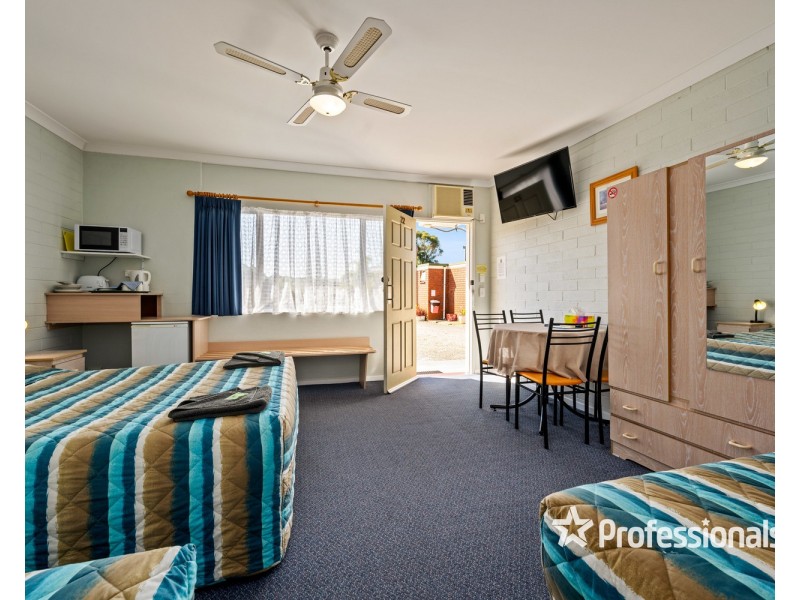 69-73 Riesling Street, Corowa NSW 2646