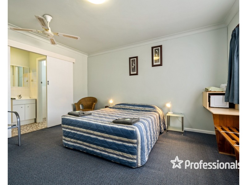 69-73 Riesling Street, Corowa NSW 2646