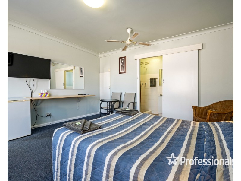 69-73 Riesling Street, Corowa NSW 2646