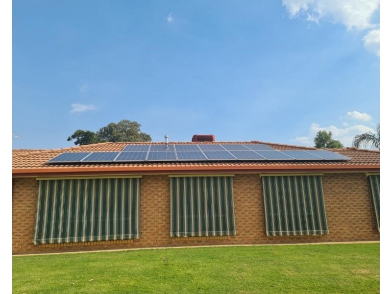 2 Cedar Court, Thurgoona NSW 2640