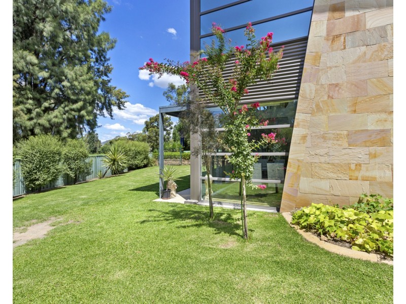 2 Parkland Drive, Wodonga VIC 3690