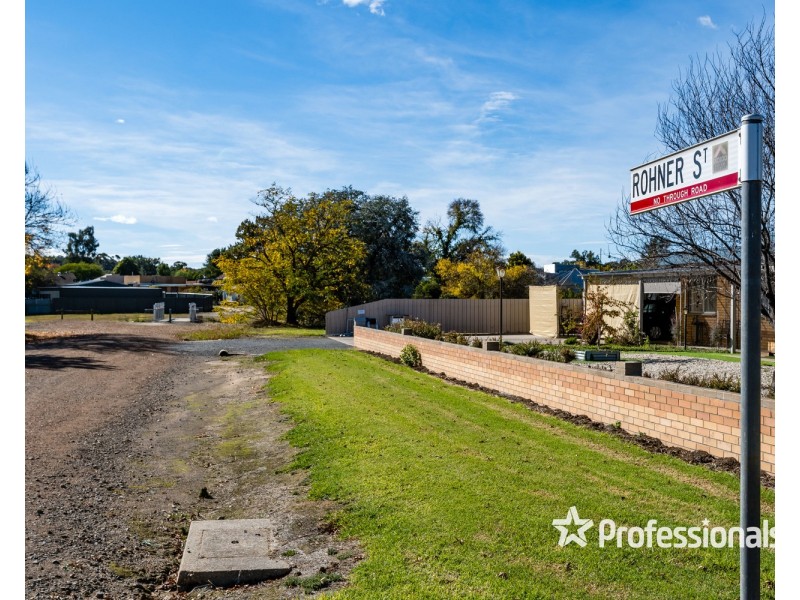2 Rohner Street, Chiltern VIC 3683