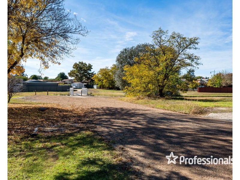 2 Rohner Street, Chiltern VIC 3683