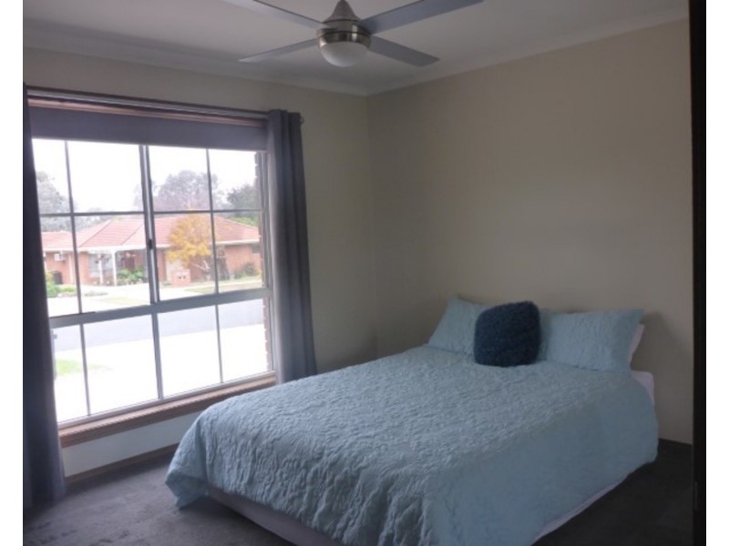 2/12 Chifley Street, Wodonga VIC 3690