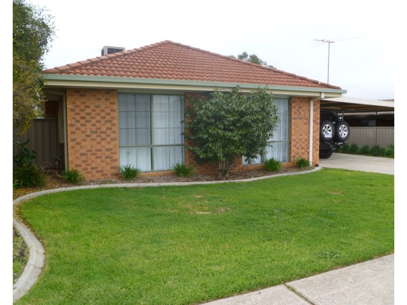 27 Dundee Drive, Wodonga VIC 3690