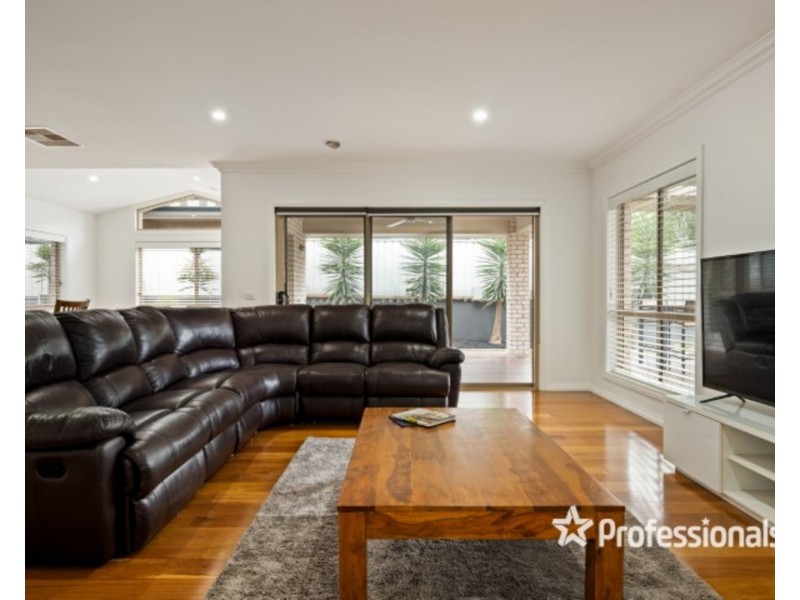13 Hawk Place, Wodonga VIC 3690